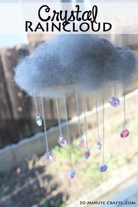 Crystal Raincloud Window Suncatchers Diy, Diy Crystal Crafts Room Decor, Diy Crystal Suncatcher, Adult Craft Ideas, Crystal Projects, Diy Crystal Crafts, Diy Trinkets, Hippie Crafts, Bohemian Crafts