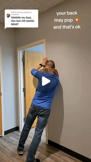 Chiropractic Stretches, Shoulder And Back Stretches, Shoulder Release Exercises, Stretching Shoulders, Thoracic Stretches, Shoulder Upper Back Stretches, Decompress Upper Back, Shoulder Therapy Exercises, Winged Shoulder Blades