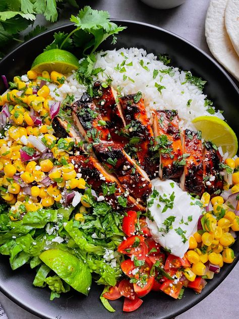 Honey Lime Chicken Rice Bowl - Espresso and Lime Lime Chicken Rice Bowl, Burrito Salad, Chicken Rice Bowl, Cilantro Recipes, Chili Lime Chicken, Honey Lime Chicken, Cilantro Rice, Cilantro Chicken, Chicken Rice Bowls