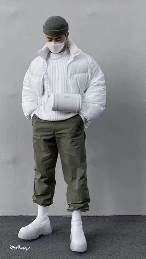 White Jacket Street Style, Men’s White Jacket Outfit, Outfits With White Shoes Men, Mens White Puffer Jacket Outfit, Puffer Pants Men, Puffer Jacket With Cargo Pants, Winter White Outfit Men, All White Winter Outfit Men, Puffer Jacket Fits Men