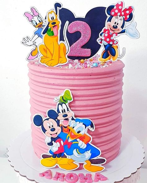 Mickey And Friends Birthday Cake, Mickey And Friends Cake, Cake Made Of Fruit, Mickey Mouse Clubhouse Cake, Friends Birthday Cake, Mickey Mouse Themed Birthday Party, Fruit Birthday, Tema Disney, Friends Cake