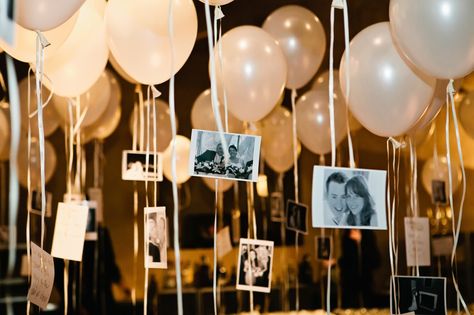 Balloons With Photos, Black White Gold Party, Balloon Combination, Black And White Balloons, Navy Wedding Flowers, Brides Room, Wedding Guest Makeup, Santa Paula, Anniversary Photography