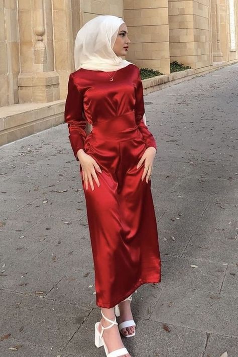 #hijab #hijabfashioninspiration #hijabfashion #hijabfashioneiddress #hijaboutfit #hijabootd #hijaboutfitideas #hijaboutfitmuslimfashion #hijabdress #hijabstyle #modernhijabfashion Red Dress Hijab, Dress Hijab Outfit, Hijab Dress Party, Red Dress Long, Red Dresses Classy, Glamour Dress, Red Dress Style, Hijab Dress