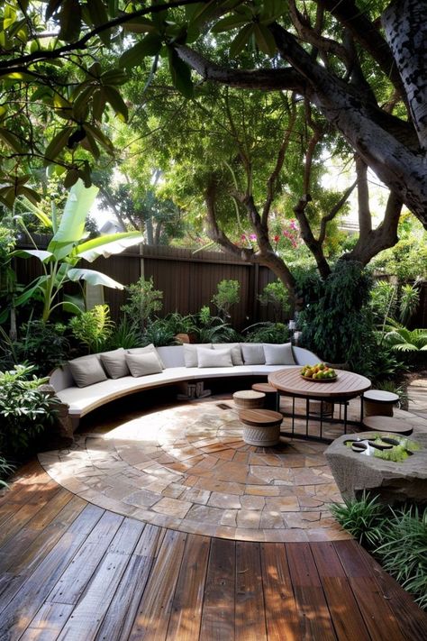 ♔ Terrasses Sombres Rustic Meets Modern, Outdoor Patio Ideas Backyards, Tiny Garden Ideas, Amazing Interior Design, California Backyard, Backyard Sanctuary, Tiny Garden, Home Decor Aesthetic, Outdoor Living Design