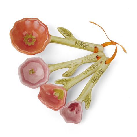 Flower Set of 4 Measuring Spoons ($14) ❤ liked on Polyvore featuring home, kitchen & dining, kitchen gadgets & tools and laura ashley Mother's Day Afternoon Tea, Yankee Candle Gift Set, Flower Kitchen, Pngs For Moodboards, Champagne Truffles, Luxury Chocolate, Png Aesthetic, Kitchen Ware, Candle Gift Set