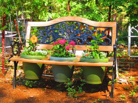 DIY:: How to Give New Life to Any Old or Thrift Find Bench Old Park Bench, Bench Planter, Bench Garden, Garden Bench Diy, Planter Bench, Garden Life, Plants And Flowers, Garden Bench, Garden Chairs