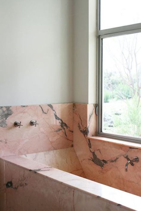 Marble Walls, Marble Tub, Marble Bathtub, Marble Bath, Bad Inspiration, Design Del Prodotto, Pink Interior, Marble Bathroom, Bath Tub