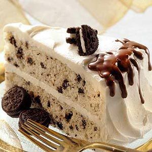 38 Fabulous Cake Recipes Cookies And Cream Cake, Chocolate Sandwich, Chocolate Sandwich Cookies, Oreo Cake, A Piece Of Cake, Piece Of Cake, Yummy Sweets, Cakes Cupcakes, White Cake