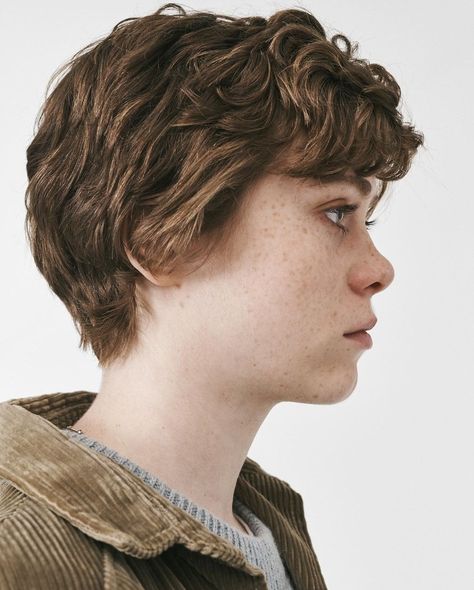 Short Hair Cuts For Round Faces, Queen Sophia, Sophia Lillis, Round Face, Look Cool, Short Hair Cuts, New Hair, Hair Inspo, Beautiful Hair