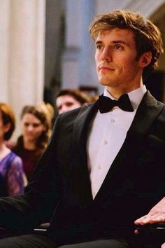 Sam Calfin, Sam Claflin Finnick, Hunger Games Finnick, جوني ديب, Finnick Odair, Sam Claflin, Hot Actors, Pretty Men, Celebrities Male