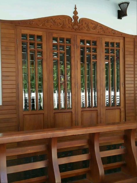 #delapadyparappa#parappa furniture works #KL14#KERALA'S WOOD WORKING IDEAS Kerala Window Frame Design, Kerala Style Window Design, Wooden Window Design Kerala, Indian Window Design, Indian Window, Wooden Window Design, Wood Working Ideas, Home Window Grill Design, House Main Door