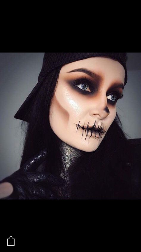 Girl Grim Reaper Makeup, Grim Reaper Makeup Female Easy, Grim Reaper Costume Women, Grim Reaper Makeup Female, Tech Academia, Reaper Makeup, Grim Reaper Makeup, Grim Reaper Costume, Body Tech