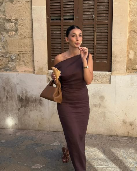 Instagram Formal Dresses For Summer, Chocolate Dress Outfit Classy, Espresso Brown Outfit, Vacation Night Out Outfit, Brown Indian Outfit, Brown Wedding Guest Outfit, Beige Party Outfit, Brown Dress Outfit Formal, Nice Dinner Outfits Summer