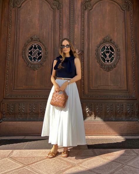 What To Wear With White Skirt: 13 Outfits You'll Love - The Wandering Girl White Pleated Skirt Outfit, White Midi Skirt Outfit, Full Skirt Outfit, White Skirt Outfit, Zara Midi Skirt, White Skirt Outfits, Classy Feminine, Skirt Outfit Summer, Wineries Outfit