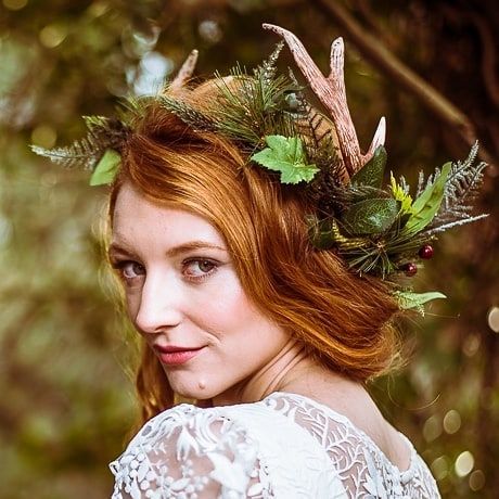 Pagan Style, Festival Headdress, Antler Crown, Antler Flower, Boho Bridal Headpiece, Pagan Fashion, Cosplay Horns, Nordic Wedding, Handmade Flower Crown