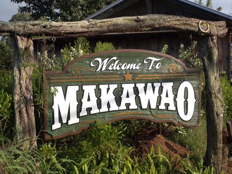 Everyone Should Visit The Charming Hawaiian Town Of Makawao Makawao Maui, Cowboy Town, Farm Town, Maui Travel, Hawaii Life, Hidden Beach, On The Road Again, Hawaii Vacation, Maui Hawaii