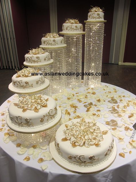 Chandelier Cake Stand, Quince Cakes, Quince Cake, Chandelier Cake, Quinceanera Cakes, 1 Cake, Amazing Wedding Cakes, Elegant Wedding Cakes, Beautiful Wedding Cakes