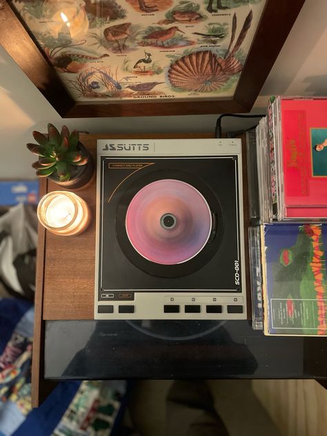 Cd Player Aesthetic, Cd Aesthetic, Physical Media, Retro Gadgets, Audio Room, Room Deco, Vinyl Cd, Dream Room Inspiration, Music Aesthetic