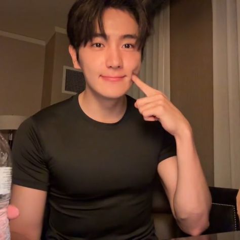 Tbz Hyunjae, Hyun Jae, Love Cover, Cover Ideas, Future Boyfriend, Perfect Body, Boyfriend Pictures, Boyfriend Material, Album Covers