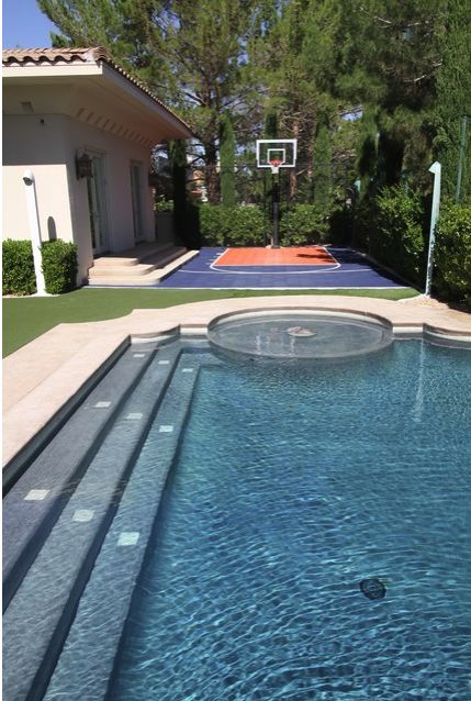 Backyard With Pool, Backyard Court, Home Basketball Court, Basketball Court Backyard, Backyard Sports, Backyard Basketball, Pool Basketball, Large Backyard Landscaping, Pool House Designs