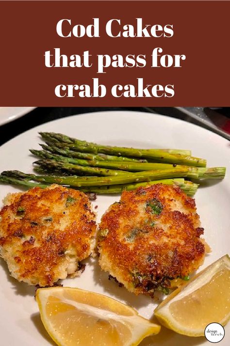 Cod Cakes Recipes, Fish Cakes Recipe Easy, Halibut Cakes, Recipes With Cod, Cod Fish Cakes Recipe, Cod Fritters Recipe, Fish Chowder Recipe New England, Tuna Mornay Recipe, Best Cod Recipes