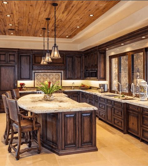 Bright Open Kitchen, Kitchen Living Room Dining Room Combo, Open Kitchen And Living Room With Island, Luxury Ranch Style Homes, Modern Tuscan Kitchen, Lakehouse Remodel, Galley Sink, Tuscan Kitchen Design, Curved Kitchen Island