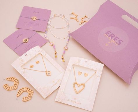 Jewelry Tags, Birthday Gifts For Sister, Sister Birthday, Gifts For Sister, Birthday Gift Ideas, Jewelry Inspo, Pretty Jewellery, Sister Gifts, Jewelry Box