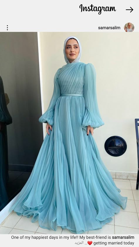 Veiled Dresses Soiree, Hijabi Soiree, Trendy Date Night Outfit, Date Night Outfit Ideas, Night Outfit Ideas, Evening Gowns With Sleeves, Elegant Outfit Classy, Gowns Dresses Elegant, Soiree Dress