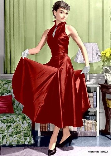 Audrey Hepburn | from my tumblr blog | TOSHIO Y | Flickr 40s Prom Dress, Audrey Hepburn Red Dress, Audrey Hepburn Black Dress, 60s Formal Dress, Audrey Hepburn Outfit, Audrey Hepburn Dress, Ascot Dresses, Dinner Party Dress, Old Hollywood Fashion