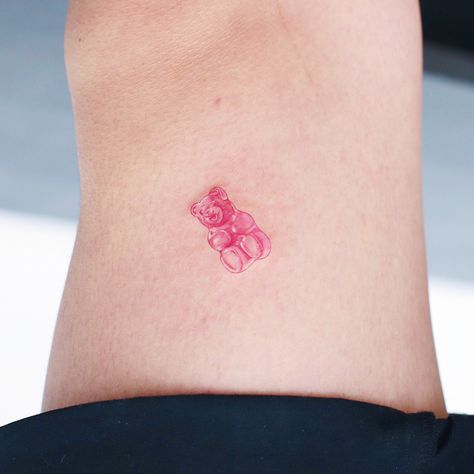 24 Tattoos That Highlight Femininity Better Than a Little Black Dress Gummy Bear Tattoo, Teddy Bear Tattoo, Cross Tattoos For Women, Korean Tattoos, Small Girl Tattoos, Tattoos Geometric, Tatuaje A Color, Bear Tattoo, Cross Tattoo