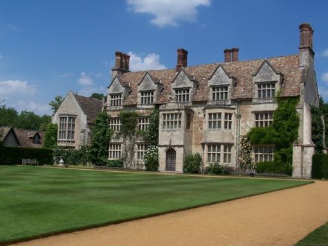 Anglesey Abbey, British Manor, English Architecture, English Manor Houses, Castles In England, Stately Homes, English Manor, Water Mill, Manor Houses