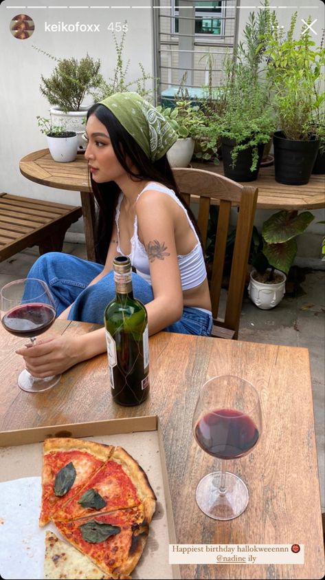 Nadine Lustre Outfits, Nadine Lustre Instagram, Nadine Lustre Fashion, Self Photography, Nadine Lustre, Selfie Ideas Instagram, Identity Theft, Island Girl, Street Outfit