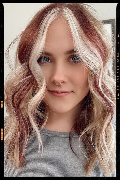 Hair Money Piece, Blonde Hair With Money Piece, Money Piece Highlights, Blonde Money Piece, Hair With Money Piece, Piece Highlights, Chunky Highlights, Money Piece, Airbrush App