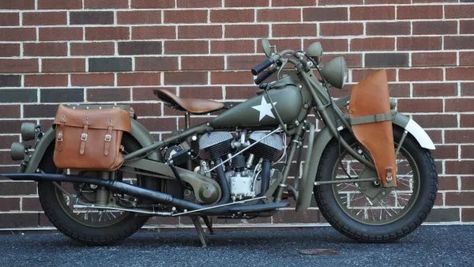 Curbside Classic: 1946-48 Indian Chief Army Motorcycle, Indian Military, Green Motorcycle, Vintage Indian Motorcycles, Military Motorcycle, Diy Motorcycle, Moto Custom, Motorcycle Decor, Indian Motorcycles