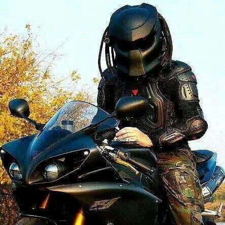 Predator Motorcycle Helmet Honda Nm4, Harley Gear, Predator Helmet, Image Moto, Biker Gear, Hot Bikes, Cool Motorcycles, Motorcycle Gear, Street Bikes