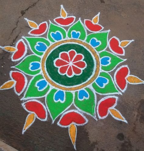 Rangoli Aesthetic, Modern Rangoli, Rangoli Designs Videos, 2023 Rangoli, Simple Kolam Designs, Simple Flower Rangoli, Simple Rangoli Designs, Easy Rangoli Designs Videos, Very Easy Rangoli Designs