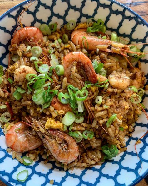 Prawn Fried Rice, Pork Stock, Cooking Mama, Leftover Rice, Rice Wine Vinegar, Cook Off, Fried Rice Recipe, Asian Flavors, Stir Fries