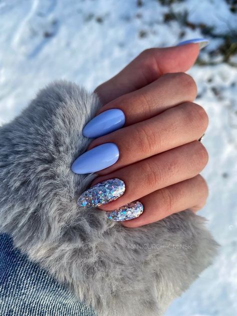 Winter Wedding Nails, Unghie Sfumate, Nail Colors Winter, Simple Acrylic Nails, Blue Nail Polish, Blue Nail, Bride Nails, Short Acrylic Nails, Matte Nails