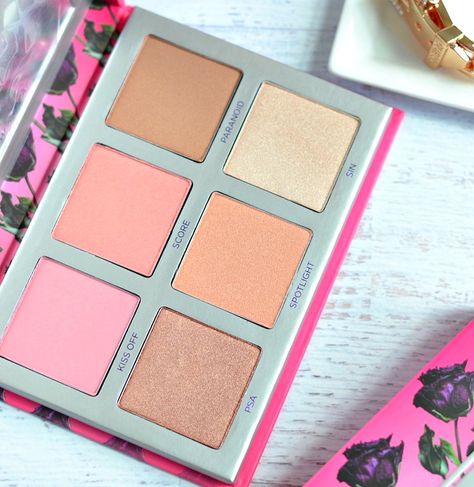 Urban Decay Sin Afterglow Highlighter Palette review and swatches Diy Highlighter Makeup, Urban Decay Sin, Face Cake, Makeup Highlighter, Diy Gifts For Dad, Makeup Palettes, Beauty Finds, Body Sprays, Skincare Aesthetic