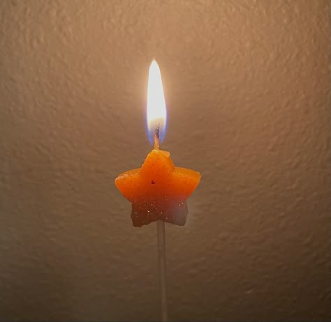 Star Candle, Pretty Star, Candle Aesthetic, Colors Orange, Cute Stars, + Core + Aesthetic, Love Stars, Star Girl, Star Shape