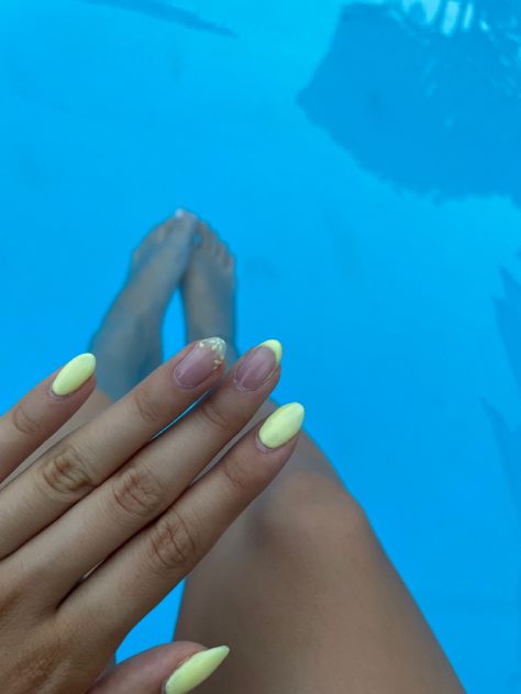 Simple Summer Nails Yellow, Butter Yellow Nails With Design, Pastel Yellow And Blue Nails, Summer Nails Yellow Pastel, Baby Yellow Nails Design, Pale Yellow French Tip Nails, Pastel Yellow French Tip Nails, Light Yellow Nails Designs, Pale Yellow Nails Design