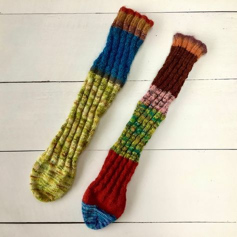 Tube Socks Knitting Pattern Free, Easy Tube Sock Knitting Pattern, Tube Socks Knitting Pattern, Knit No Show Sock Pattern, Easy Flat Knit Socks, Knit Tube Socks, Knit Socks Circular Needles Free Pattern, Sock Yarn Patterns, Sock Yarn Knitting Patterns