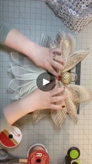 Diy Mesh Angel Tutorial, Diy Angel Wreath, Deco Mesh Angels Diy How To Make, Angel Wreath Deco Mesh, Angel Wings Wreath How To Make, Deco Mesh Angel Wings Wreath Tutorial, Deco Mesh Angels Tutorial, Star Wreath Ideas Diy, Mesh Angels How To Make A