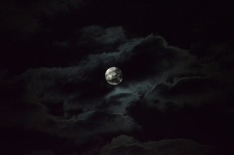 Spooky Moon by Lisa Brotherton Spooky Moon, Pretty Moon, Moon Landscape, Night Sky Photography, Beautiful Lights, Blue Moon, Sky Photography, Full Moon, Night Sky