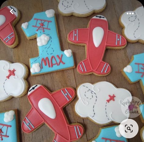 Airplane Cookies 1st Birthday, Airplane Birthday Cookies Decorated, Decorated Airplane Cookies, Airplane Birthday Cookies, Airplane Cookies Decorated, Airplane Birthday Cakes, Airplane Cookies, Planes Birthday Party, Bee Cupcakes