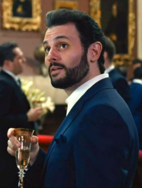 Stewy Hosseini from HBO Succession (Arian Moayed) Stewy Hosseini, Human Bean, Office Romance, Light Of My Life, Good Looking Men, Pretty Men, Celebrity Crush, Actors & Actresses, Beautiful People