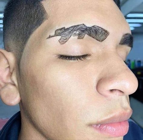 Fade Haircut Curly Hair, Bad Eyebrows, Eyebrow Design, Facial Tattoos, Diy Haircut, Beautiful Haircuts, Haircut Designs, Funny Tattoos, Hair Humor