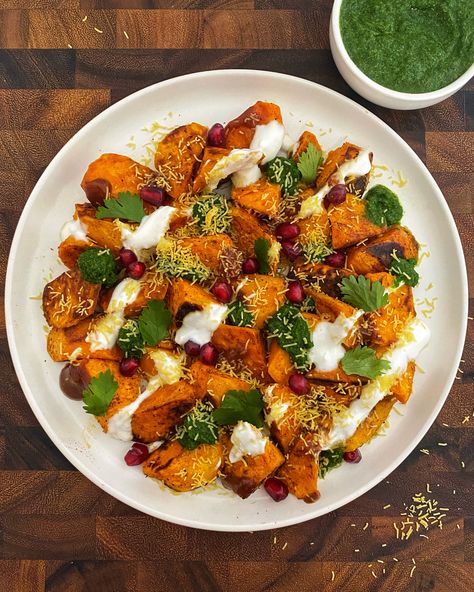 Sweet Potato Chaat Potato Chaat, Date Chutney, Cilantro Chutney, Masala Spice, Tamarind Chutney, Chaat Masala, Yogurt Sauce, Red Chili Powder, Light Dinner