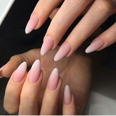 Matte naturals Ombre Nail Art Designs, Matte Nail Art, Minimalist Nail Art, Matte Nails Design, Nail Art Ombre, Ballerina Nails, Gradient Nails, Nagel Inspo, Minimalist Nails