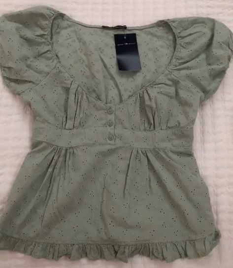 Blair Top, Top With Buttons, 2000s Fashion Outfits, Swaggy Outfits, Lace Hem, 2000s Fashion, Dream Clothes, Look Cool, Short Sleeve Top